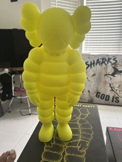 KAWS vinyl Toys - Stussy, Supreme, Bearbrick for Sale in Los Angeles, CA -  OfferUp