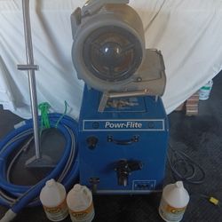 Power Flite. Carpet Extractor. 2 Vacuum Motors "Excellent Working Condition" Hardly Used