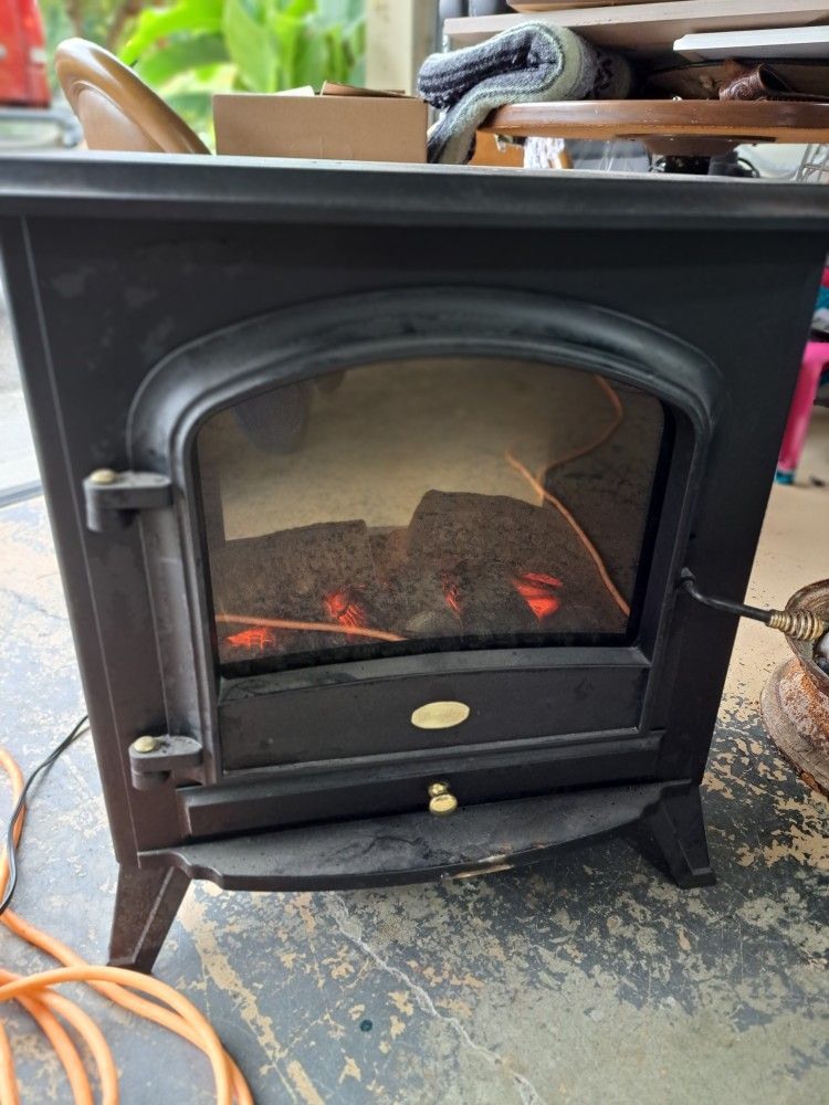 Wood Stove Style Heater