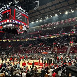 Portland Trail Blazer Season Tickets Sec 121 H