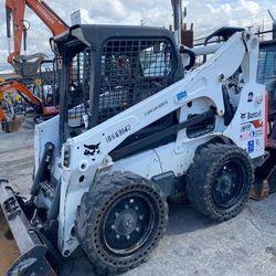 Bobcat S740 Skid Steer **CLEAN**
