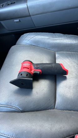 12V Milwaukee compact sander