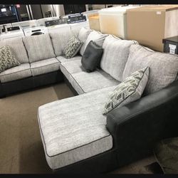Oversized Bilgray Two Tone Cozy Sectional Couch ✨ Brand New 💯 Financing Available 👍 Fastest Delivery 🚚 