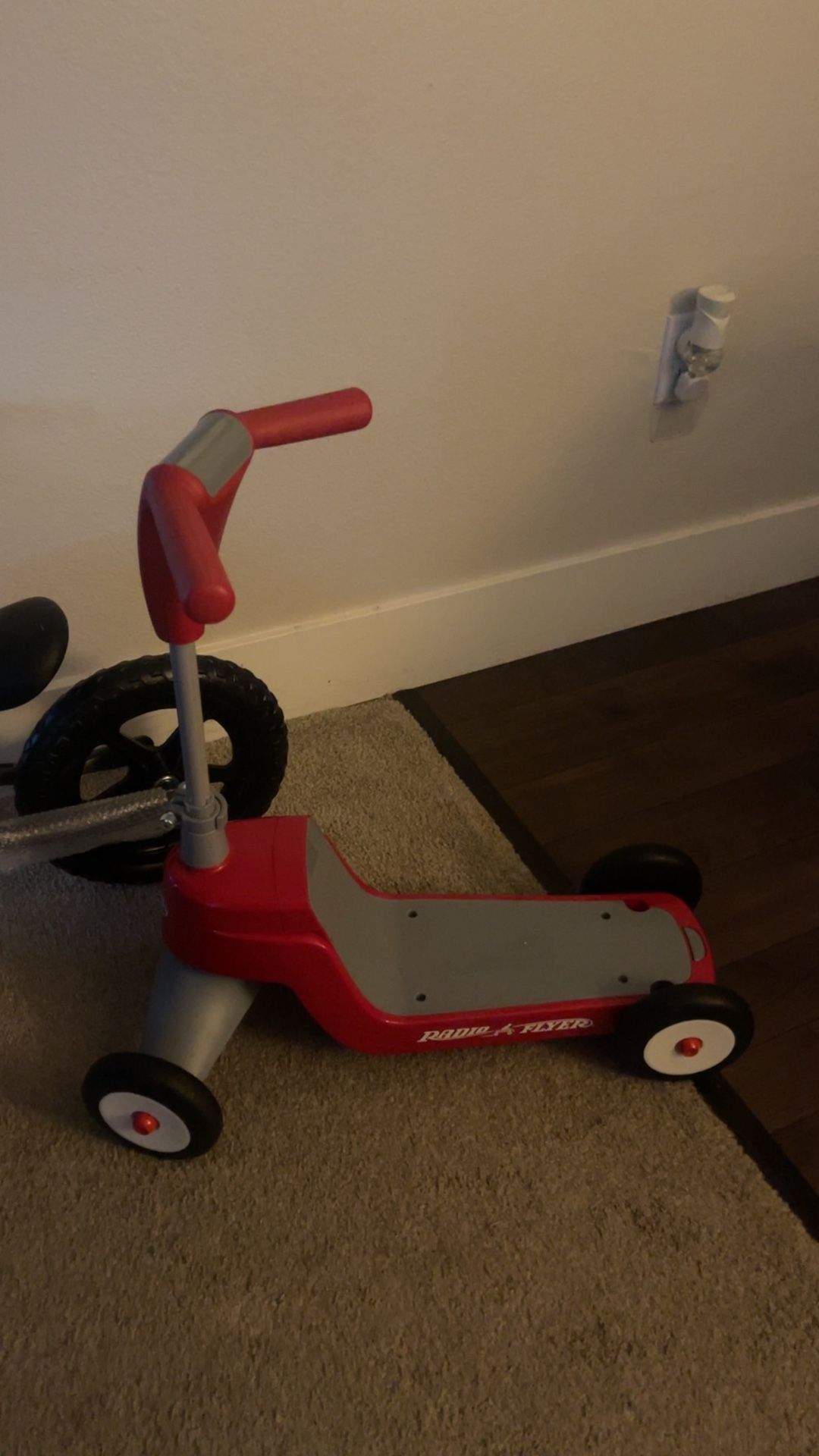 Radio flyer Balance Bike & Scoot 2 Scooter