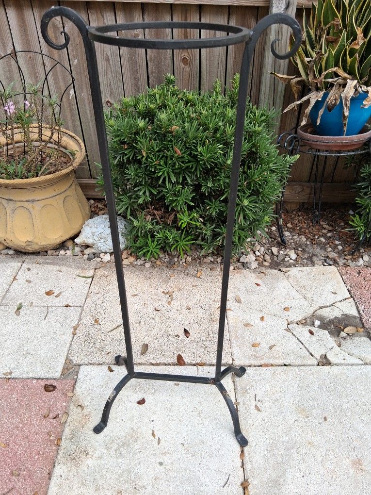 FLOWER POT STAND