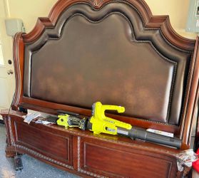 King size bed frame ( queen bed frame ) dresser