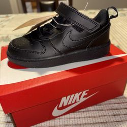 TODDLER NIKE SHOES