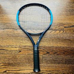 whose north Conquer the Court with Top-Quality Tennis Rackets!