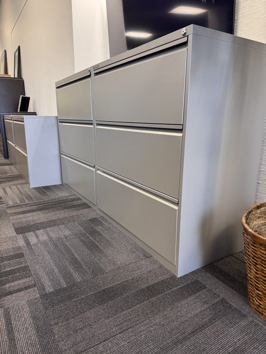 New - Metal 3 Drawer Lateral File Cabinet 