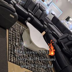 ✨️Reclining Sectionals Sofas ✨️ Furniture Sectionals, Bedrooms, Dining Avail