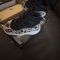 Jordan 11 RETRO (Toddler) New