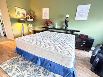 King Size Mattress Set & Black Gloss Headboard Unit with Integrated Nightstands