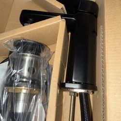 Westwind Single Handle Bath Faucet With Pop Up