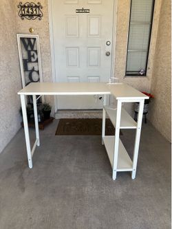 White 2 shelf’s desk