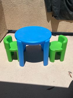 Fisher-Price table and chairs