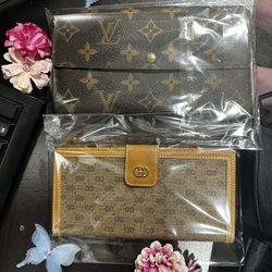 Gucci And LV Wallet