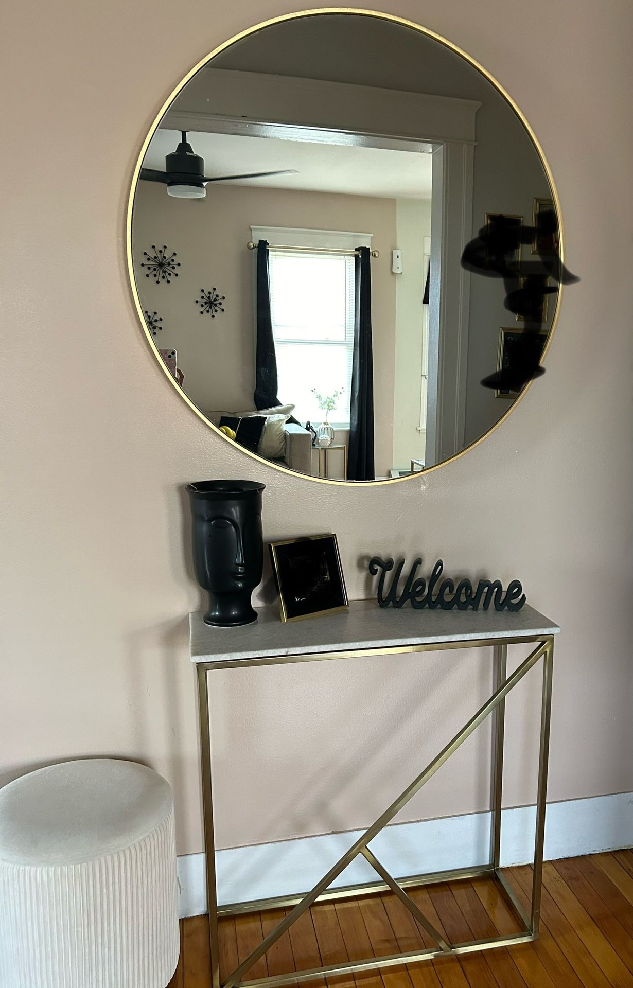 Entryway Table And Mirror 