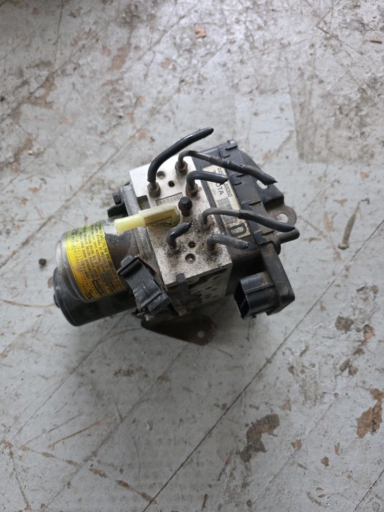 06-08 Toyota Highlander/Lexus RX400h Anti-Lock Brake System ABS Pump Module Unit