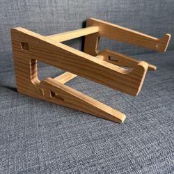 Wooden laptop stand - pick up in Murrieta
