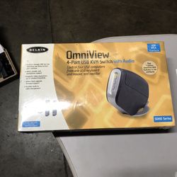 Belkin OmniView 4-port USB KVM Switch With Audio - New In Box