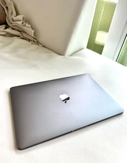 MacBook Pro Touchbar