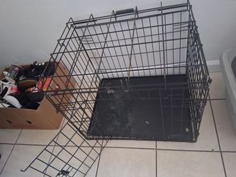 Dog cage in good condition  priced cheap