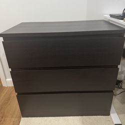IKEA MALM Dresser