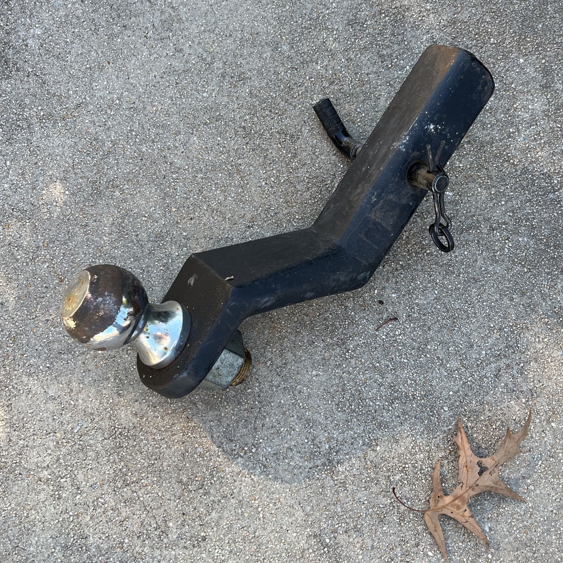 2” 5/16 Tow Ball Hitch