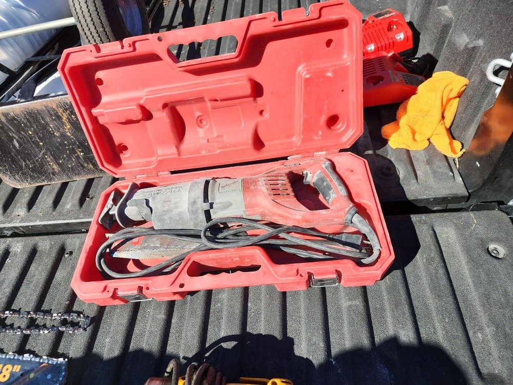 Milwaukee Corded Orbital Super Sawzall