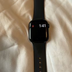 Apple Watch Series 8
