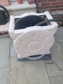 Hose winder