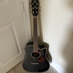 Yamaha Acoustic Electric Guitar 