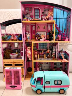 🚨 Need Gone ASAP! Dollhouse Set – $70 🚨