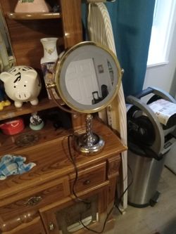 Remington Vanity Make Up Mirror