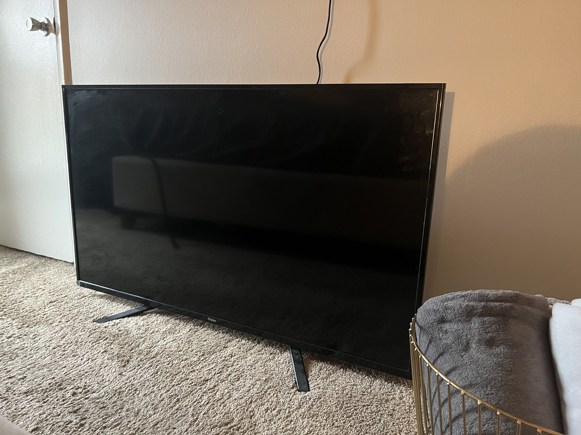 55’’ Flat Screen TV 