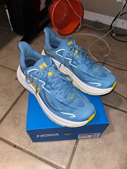 Hoka Clifton 10