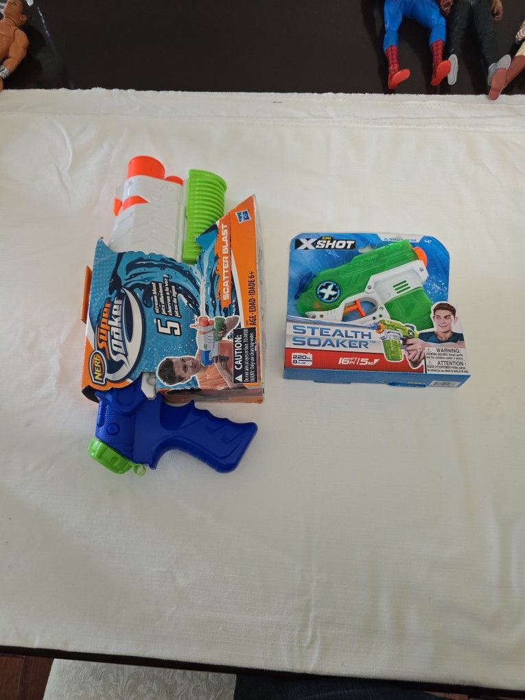 Nerf Super Soaker And Zuru Xshot