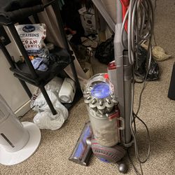 Dyson Vacuum 