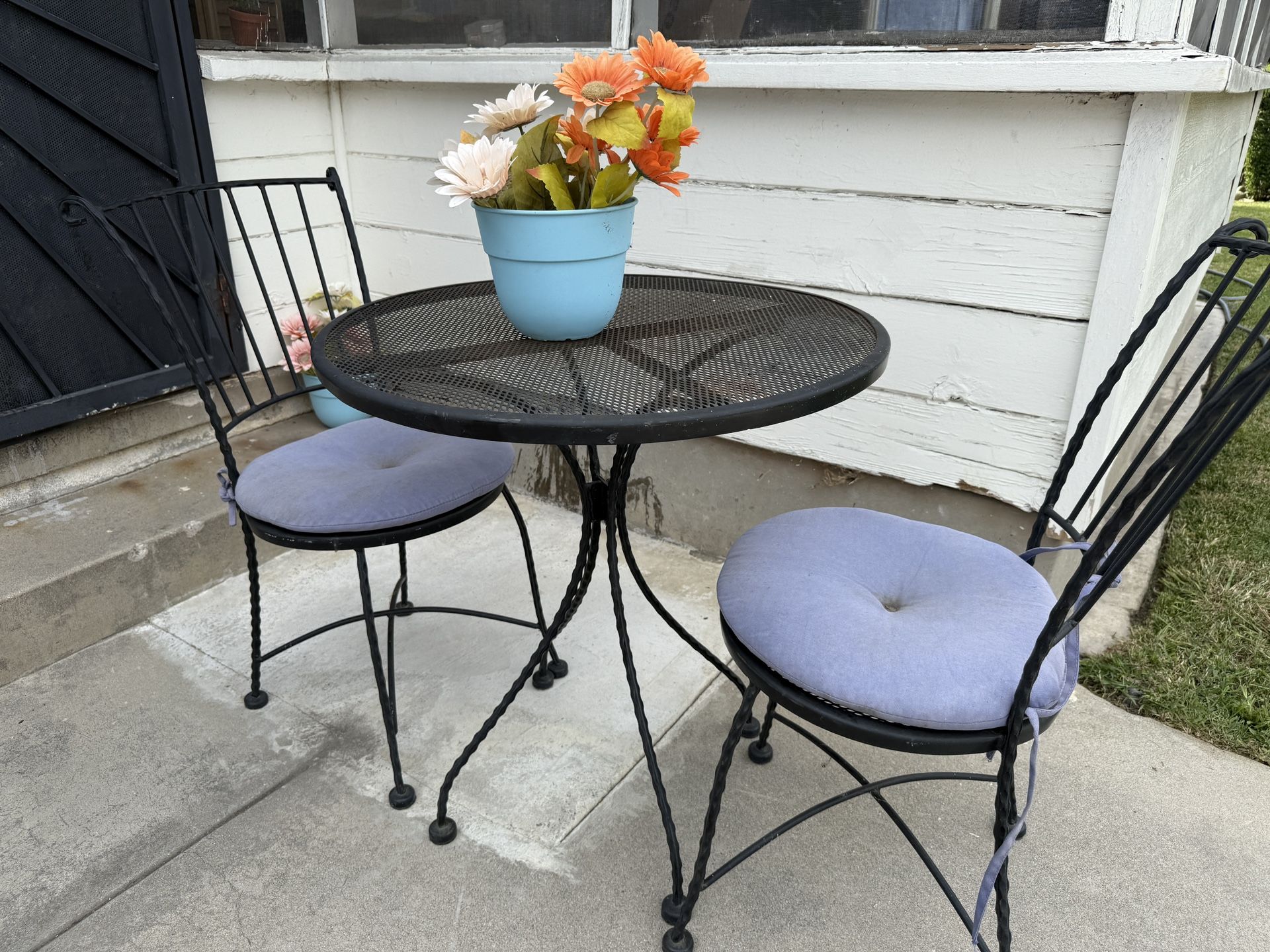 Patio Furniture (3 Pcs)