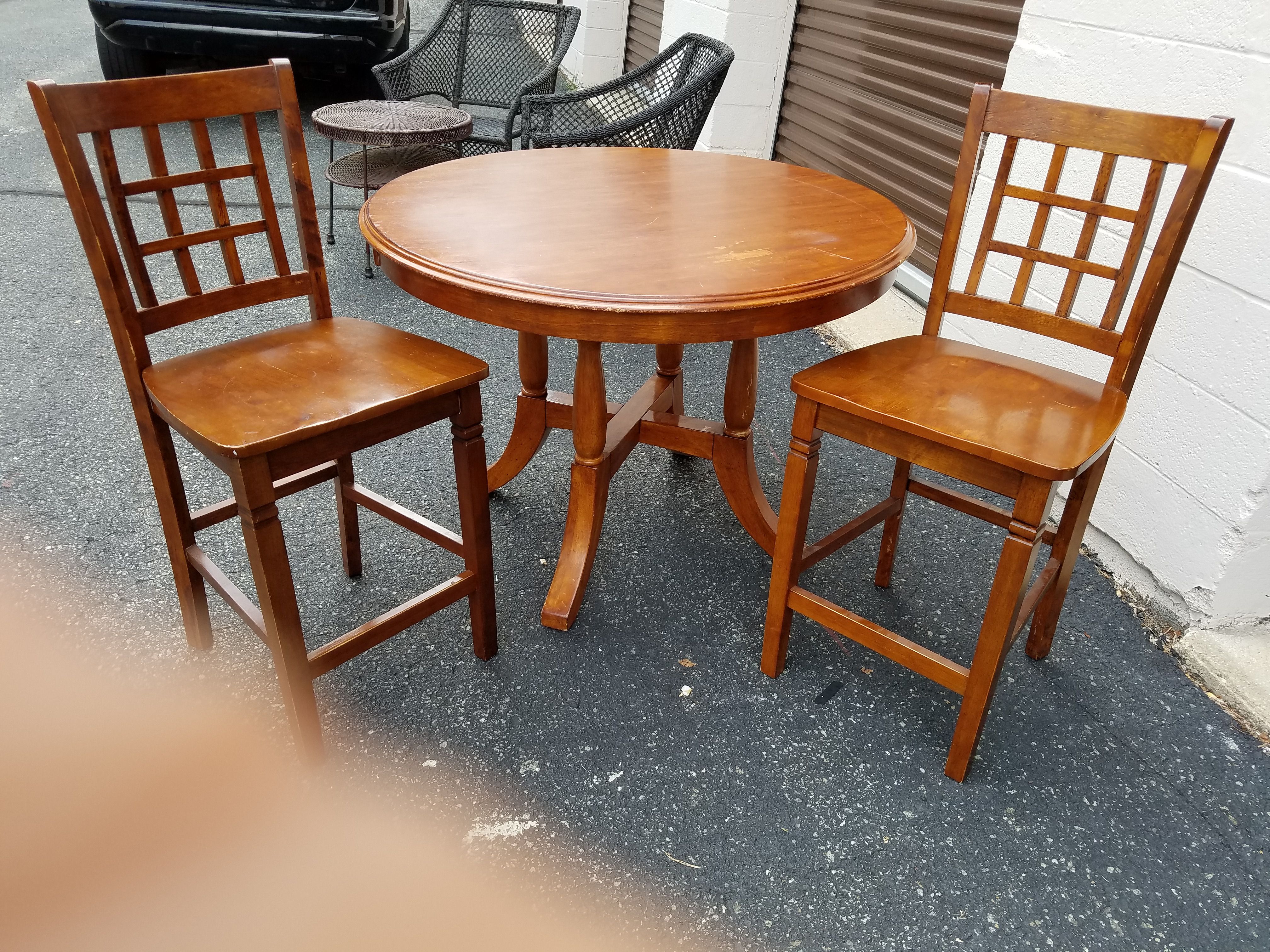 Starter used WOOD TABLE & 2 CHAIRS.