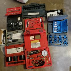 SNAP ON AND BLUE POINT MECANIC TOOLS