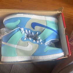 Nike Dunk Hi