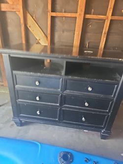 Drawers tv stand