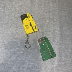 Metal Gun Keychain 