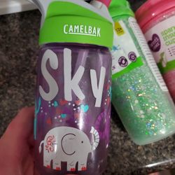 Toddler cups with a personalized name on it $10