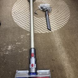 Dyson V8 vacuum cleaner