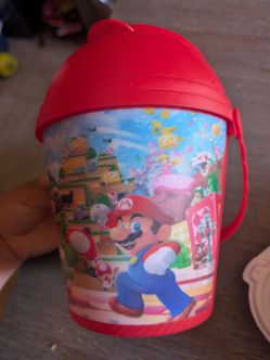 Popcorn buckets