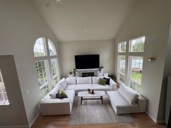 White cloud sectional couch | FREE DELIVERY