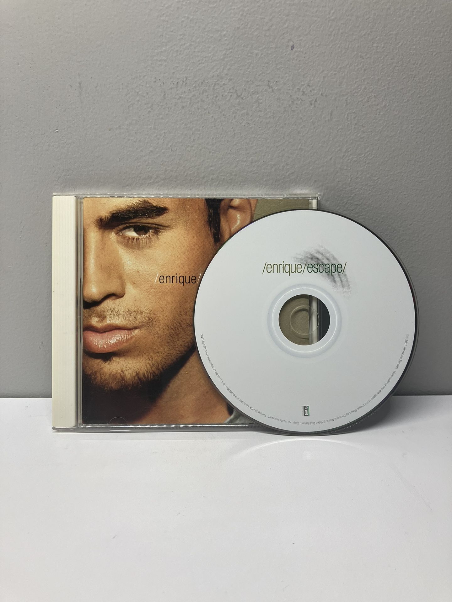 Enrique Iglesias - Escape CD With Lyric Poster - Excellent Condition