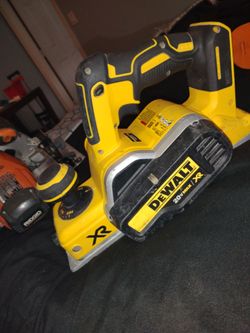 DeWalt 20V MAX XR Cordless Planer